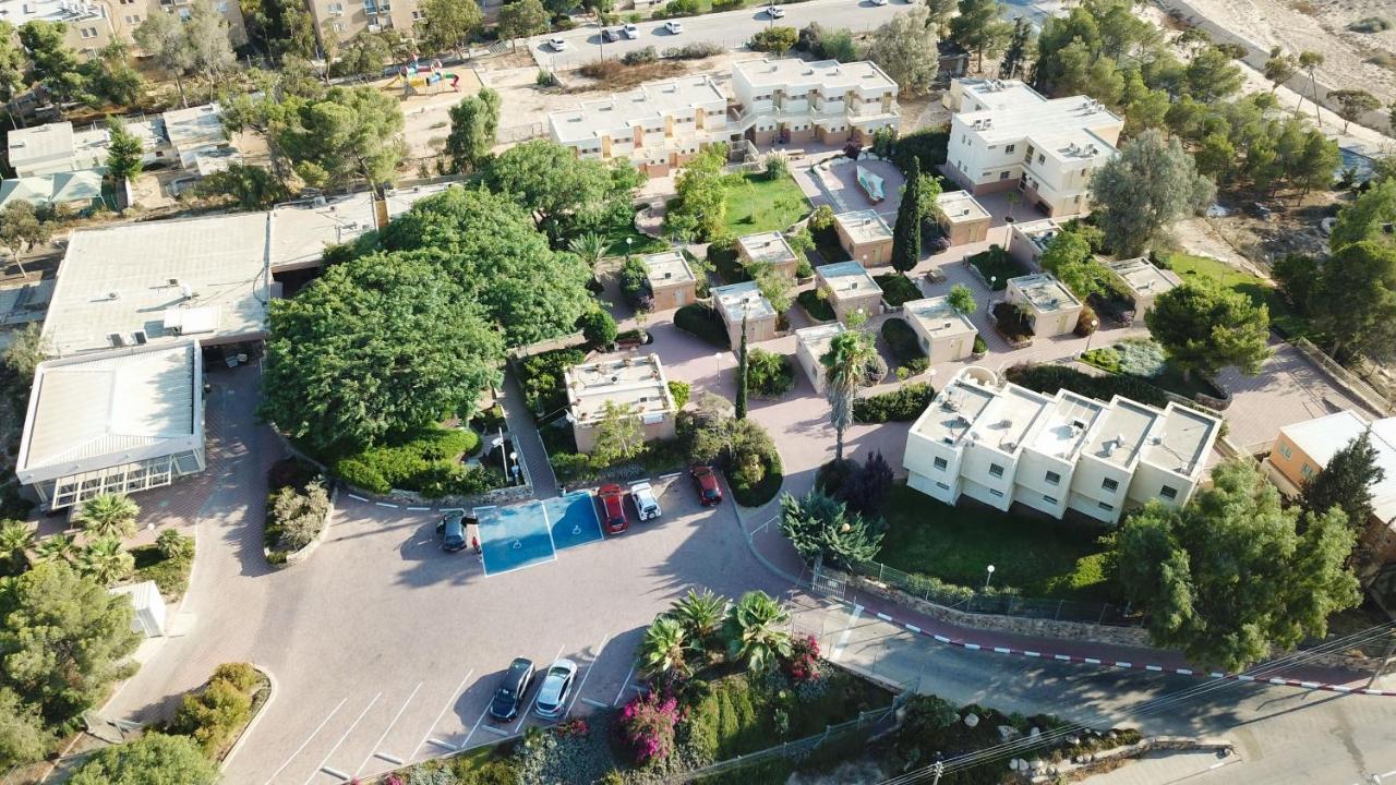 Hi - Arad Hostel Buitenkant foto